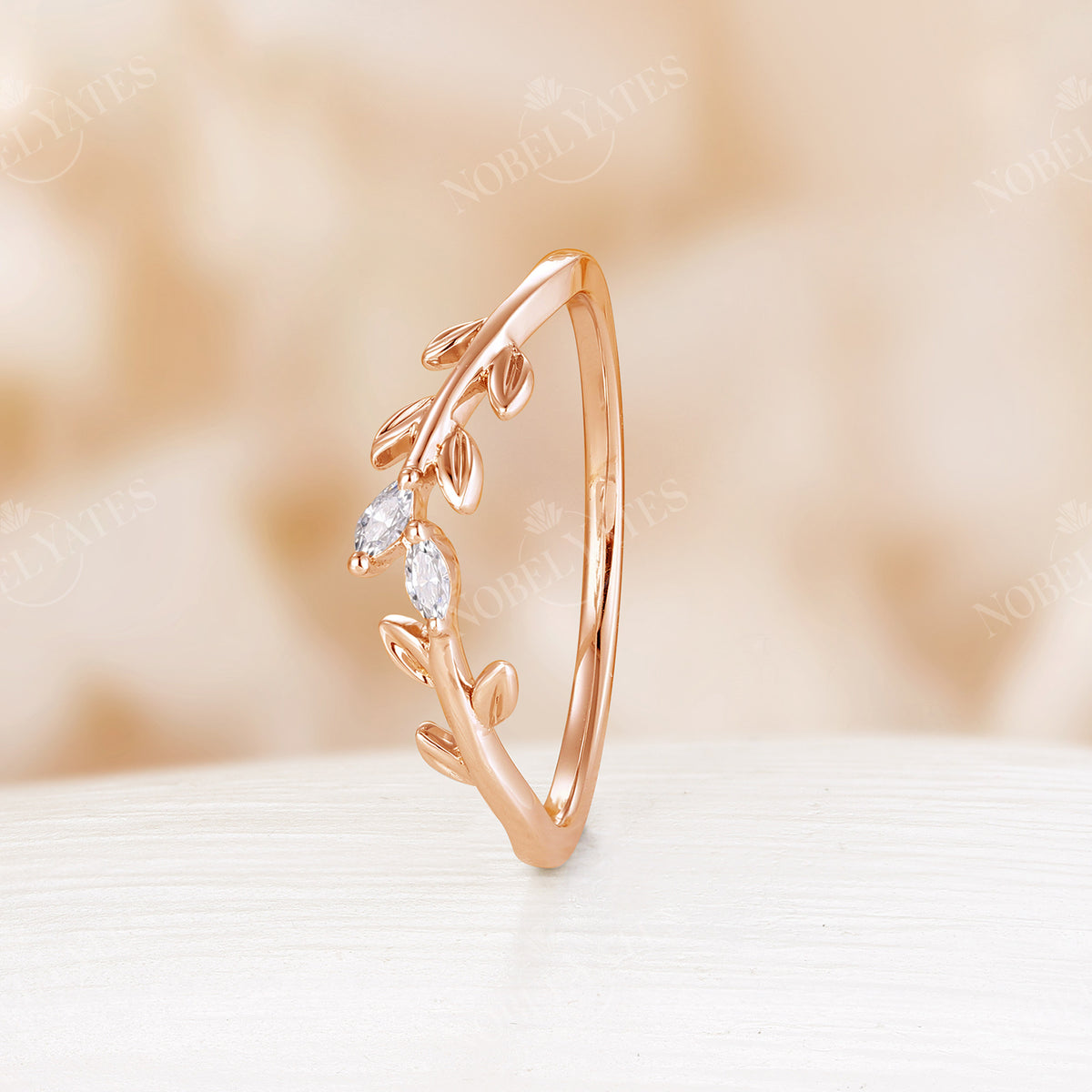 Nature Leaf Deaign Marquise Moissanite Curved Wedding Band