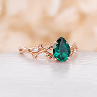 Pear Lab Emerald Leaf Desgin Diamond Engagement Ring Yellow Gold