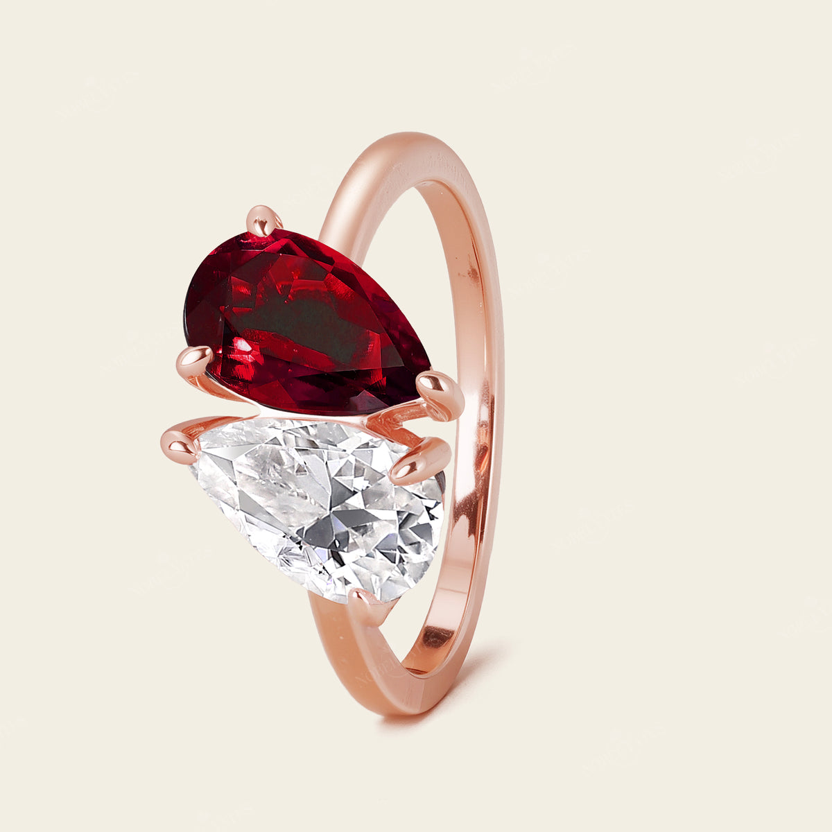 Pear Cut IGI Lab Grown Diamond & Garnet Toi et Moi Ring