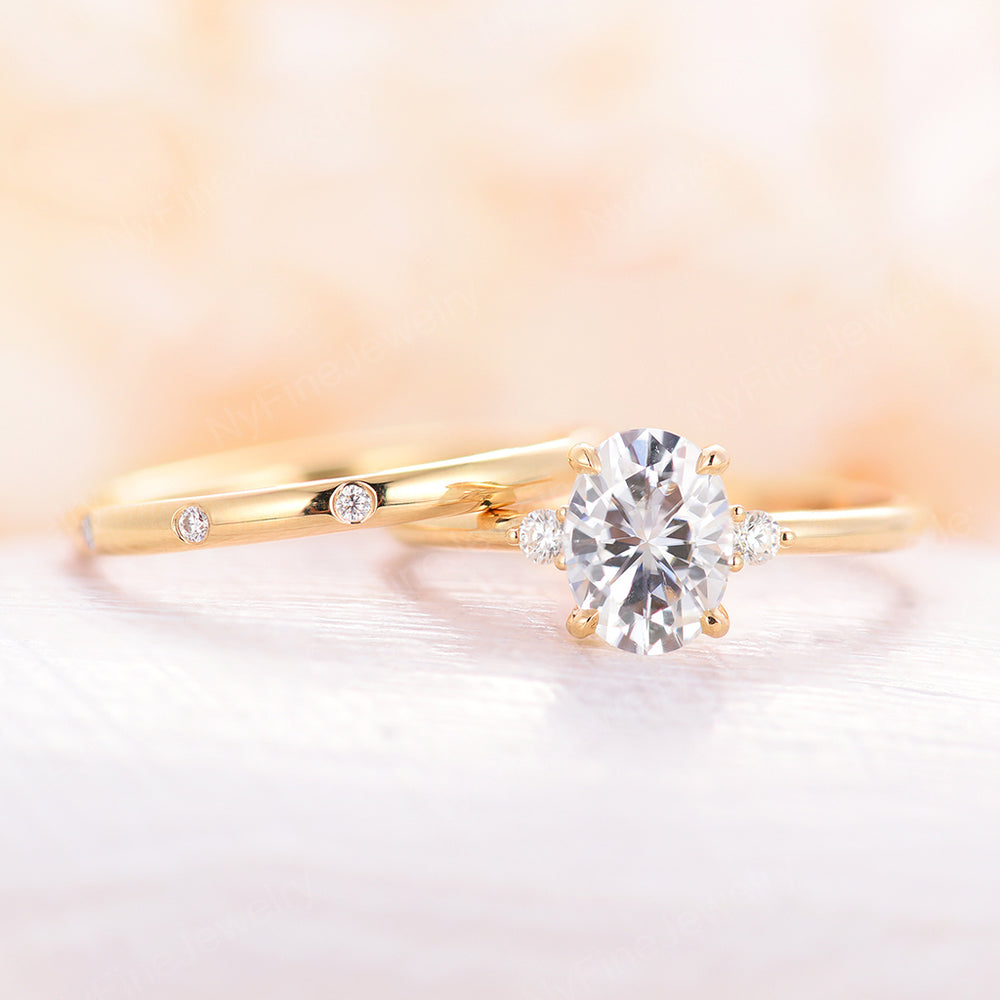 
                  
                    Oval Moissanite Engagement Ring yellow gold engagement ring set four prongs unique antique Cluster women Bridal ring Anniversary gift
                  
                
